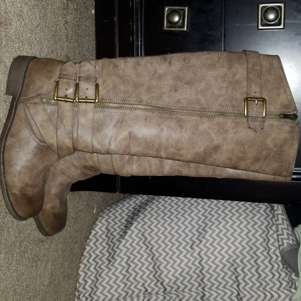 Wide calf boots